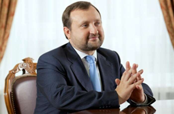 Reinforced concrete throw