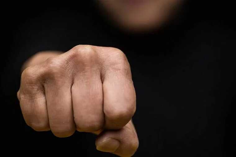 In Syktyvkar, teenagers beat up a disabled man and extorted money from his mother.