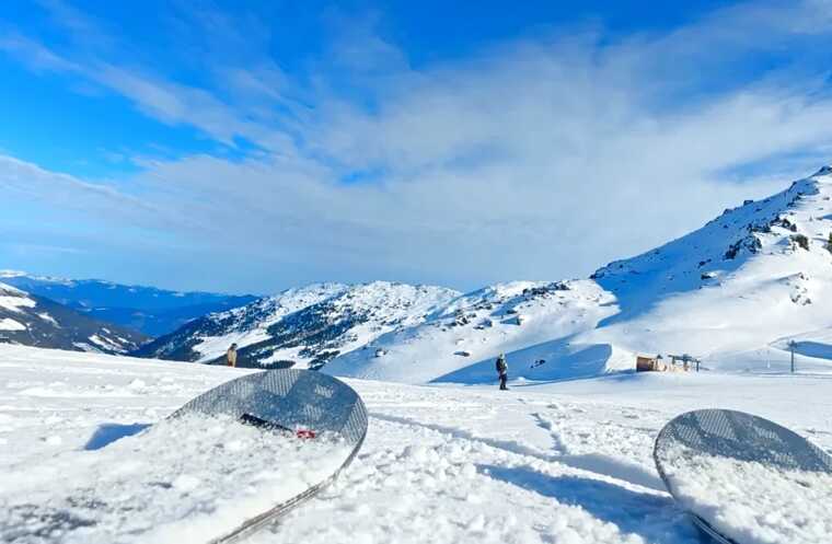A mass poisoning of tourists occurred at a ski resort in the Kemerovo region.