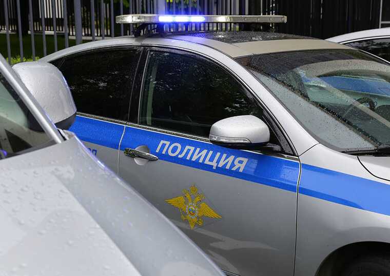 In Nizhny Novgorod, a beauty blogger was beaten in a beauty salon and carried out into the street.