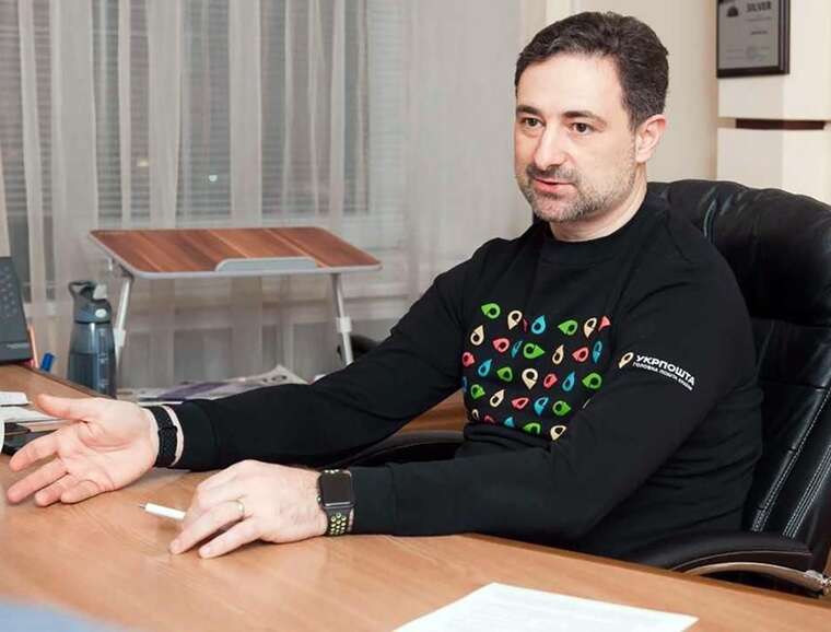 Smelyansky posited that equitable compensation for government employees might favorably influence retirement security.